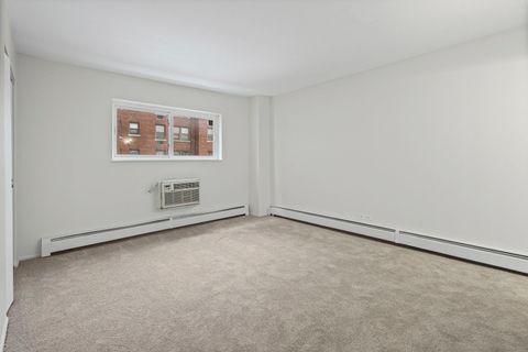 Tiny photo for 1567 Ridge Avenue #408, Evanston, IL 60201 (MLS # 12527674)
