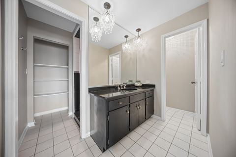 Tiny photo for 44 PARK Lane #232, Park Ridge, IL 60068 (MLS # 12596834)