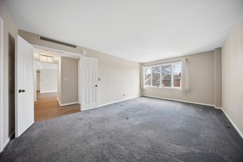 Tiny photo for 44 PARK Lane #232, Park Ridge, IL 60068 (MLS # 12596834)