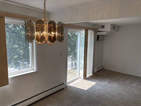 Tiny photo for 2424 E Oakton Street #4F, Arlington Heights, IL 60004 (MLS # 12679492)