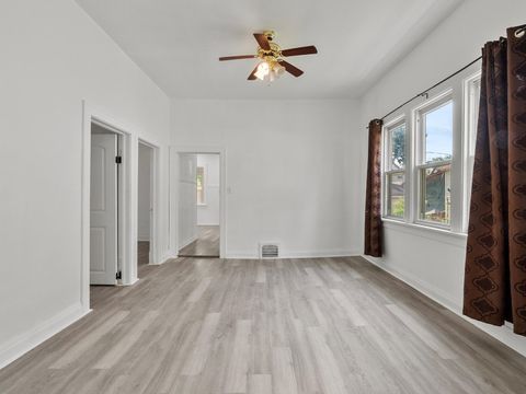 Tiny photo for 13346 S Carondolet Avenue, Chicago, IL 60633 (MLS # 12508490)