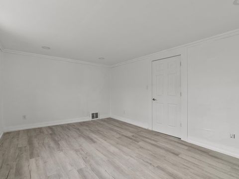 Tiny photo for 13346 S Carondolet Avenue, Chicago, IL 60633 (MLS # 12508490)