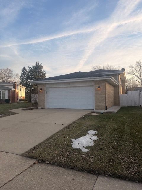 Tiny photo for 793 Timothy Lane, Des Plaines, IL 60016 (MLS # 12536717)
