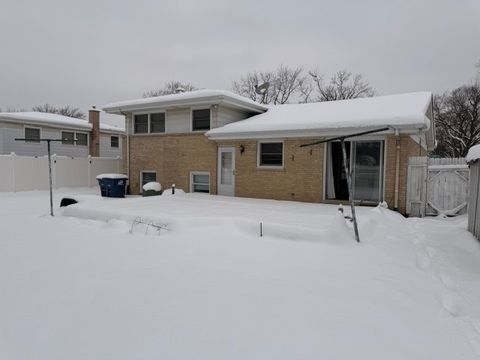 Tiny photo for 793 Timothy Lane, Des Plaines, IL 60016 (MLS # 12536717)