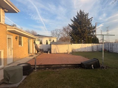 Tiny photo for 793 Timothy Lane, Des Plaines, IL 60016 (MLS # 12536717)