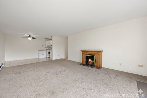 Tiny photo for 1198 Royal Glen Drive #314, Glen Ellyn, IL 60137 (MLS # 12543127)