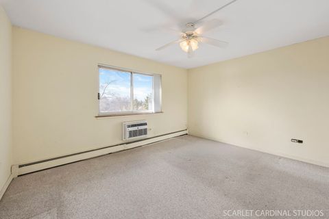 Tiny photo for 1198 Royal Glen Drive #314, Glen Ellyn, IL 60137 (MLS # 12543127)