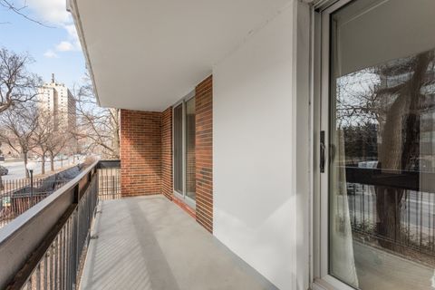 Tiny photo for 5901 N Sheridan Road #2K, Chicago, IL 60660 (MLS # 12579490)