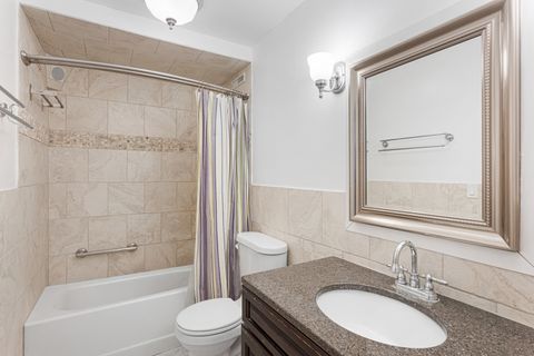 Tiny photo for 5901 N Sheridan Road #2K, Chicago, IL 60660 (MLS # 12579490)