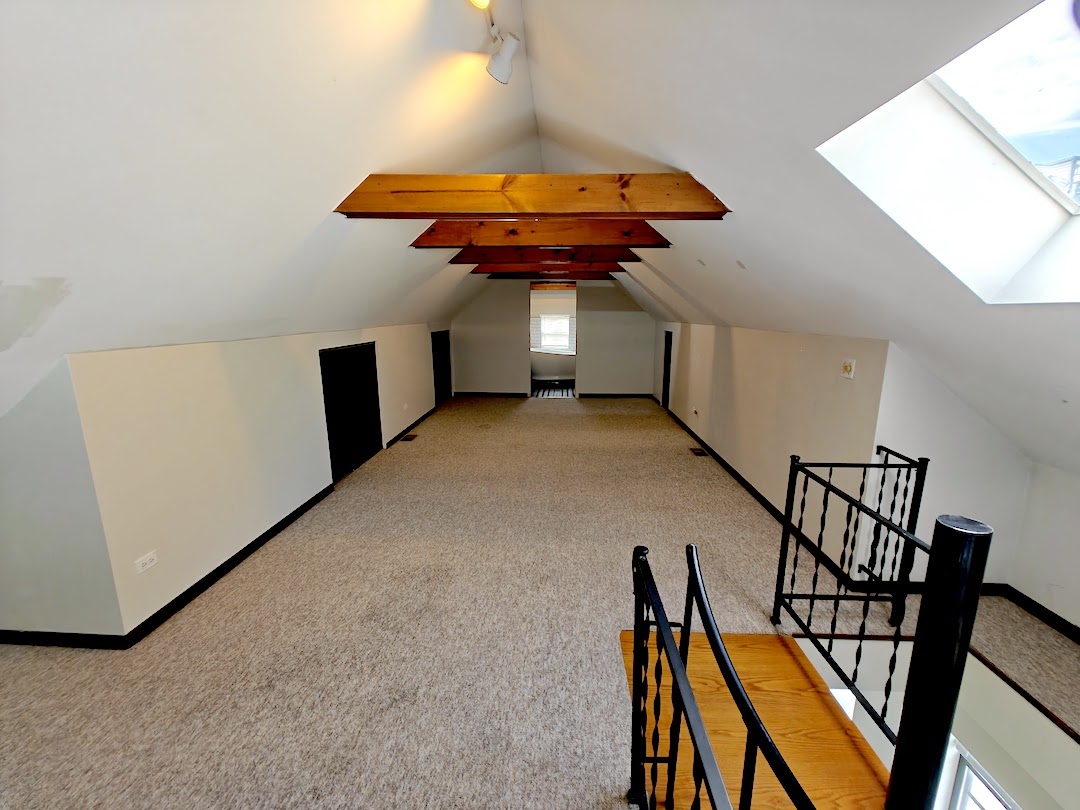 856 N May Street 2F