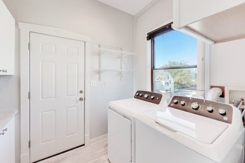 Tiny photo for 1447 W Warner Avenue #3W, Chicago, IL 60613 (MLS # 12505857)