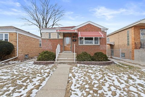 1124 31st Avenue, Bellwood, IL 60104 - #: 12560988