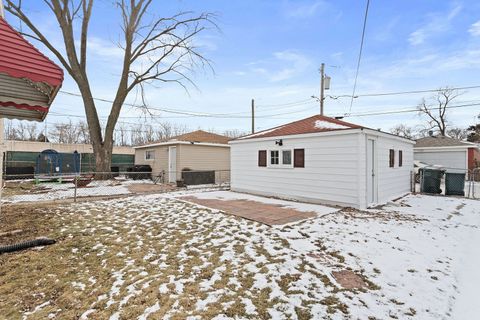 Tiny photo for 1124 31st Avenue, Bellwood, IL 60104 (MLS # 12560988)