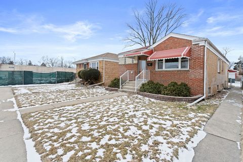 Tiny photo for 1124 31st Avenue, Bellwood, IL 60104 (MLS # 12560988)