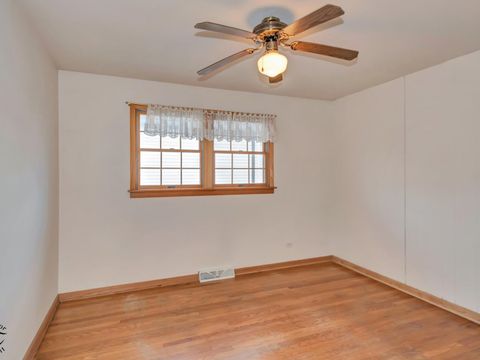 Tiny photo for 15043 Tripp Avenue, Midlothian, IL 60445 (MLS # 12536396)