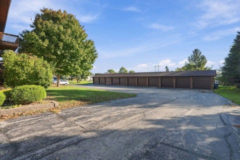 Tiny photo for 4195 FAIRVIEW Drive #8, Bettendorf, IA 52722 (MLS # 12794659)