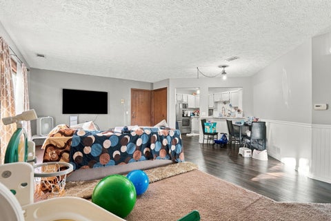 Tiny photo for 4195 FAIRVIEW Drive #8, Bettendorf, IA 52722 (MLS # 12794659)