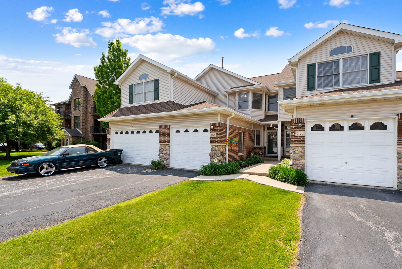 5121 Deblin Lane