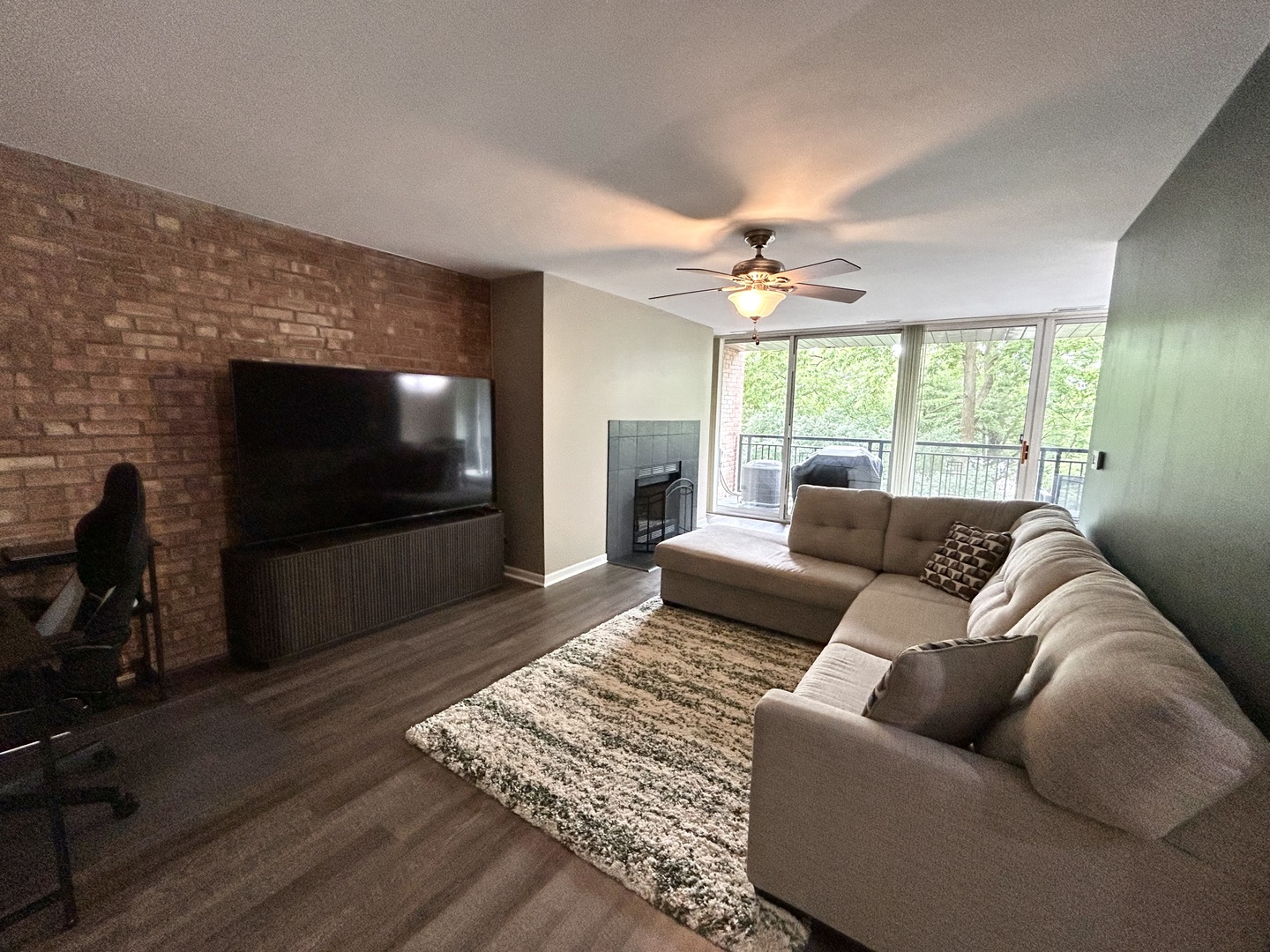 6010 Oakwood Drive 3J