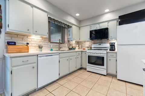 Tiny photo for 3832 Buck Avenue, Joliet, IL 60431 (MLS # 12477036)
