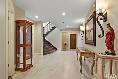 Tiny photo for 18 Enclave Court, South Barrington, IL 60010 (MLS # 12684682)