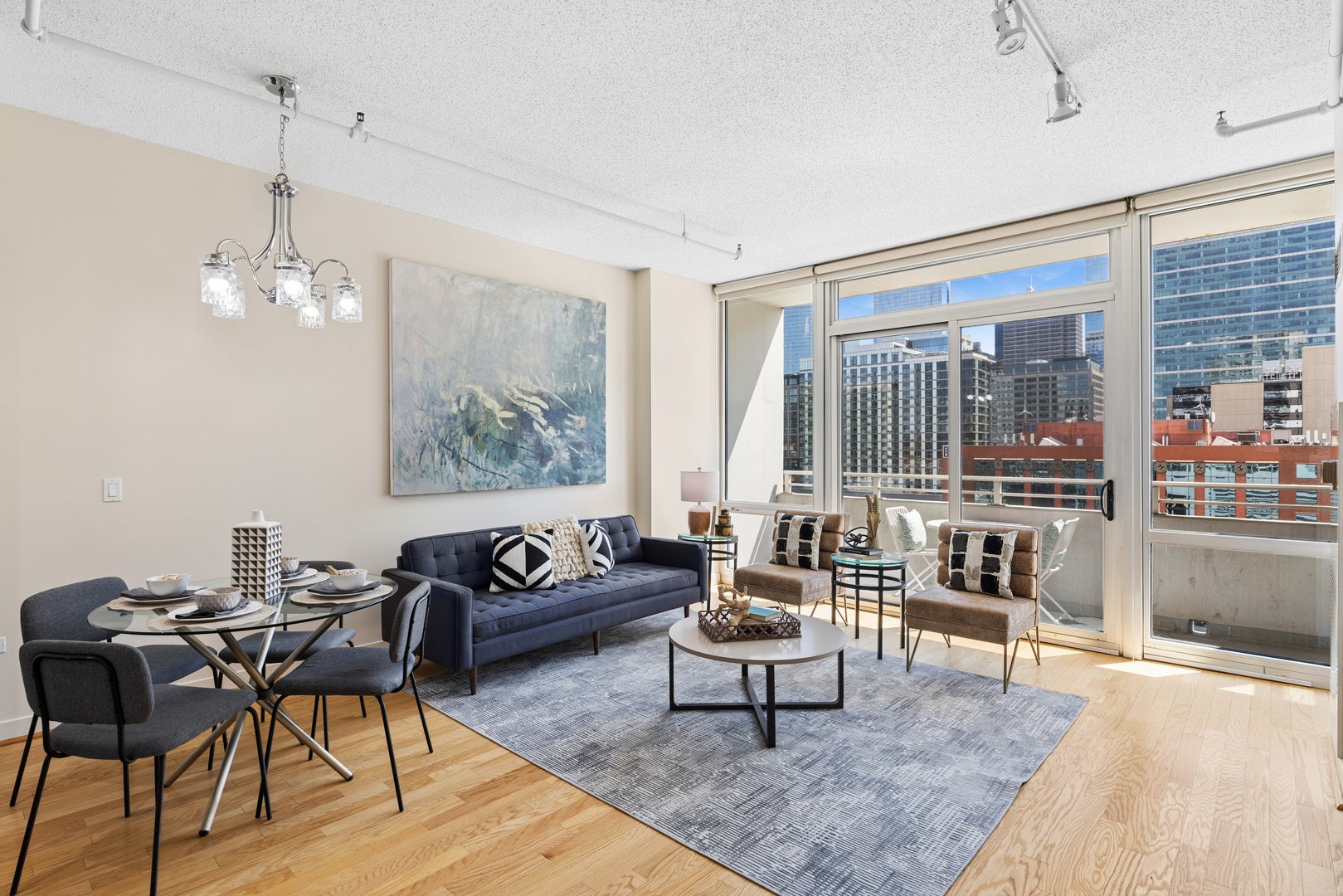 737 W Washington Boulevard 806