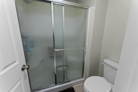 Tiny photo for 5040 55th Avenue, Bettendorf, IA 52722 (MLS # 100000506)