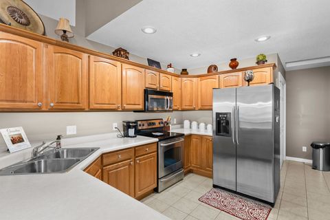 Tiny photo for 5040 55th Avenue, Bettendorf, IA 52722 (MLS # 100000506)