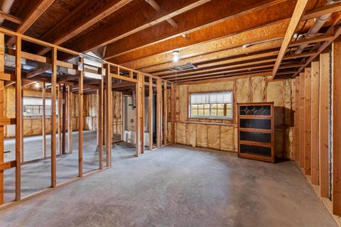 Tiny photo for 5040 55th Avenue, Bettendorf, IA 52722 (MLS # 100000506)