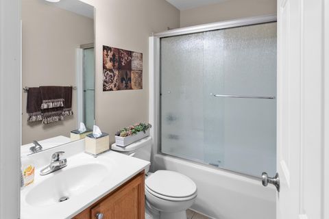 Tiny photo for 5040 55th Avenue, Bettendorf, IA 52722 (MLS # 100000506)