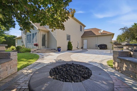 Tiny photo for 19 Brunton Court, Bloomington, IL 61704 (MLS # 12704608)