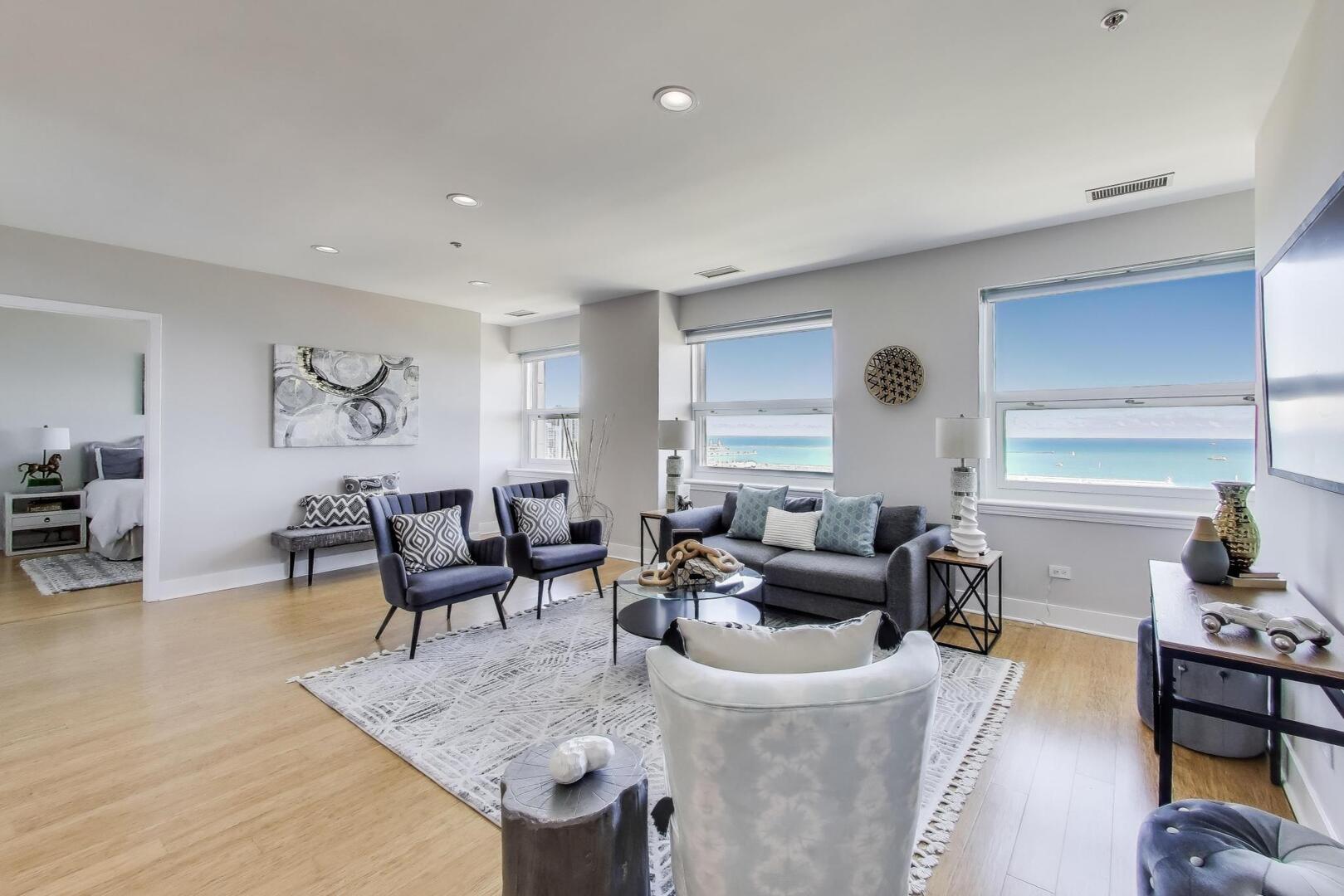 330 S Michigan Avenue 2006