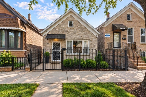 Photo of 3647 S Union Avenue, Chicago, IL 60609 (MLS # 12762611)