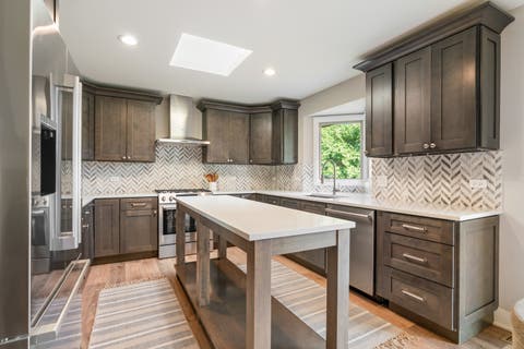 Tiny photo for 11512 Woodglen Lane, Burr Ridge, IL 60527 (MLS # 12701618)