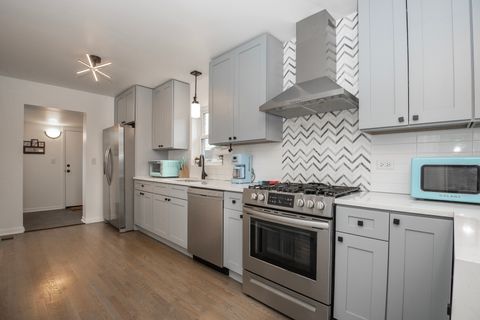 Tiny photo for 5133 N Austin Avenue, Chicago, IL 60630 (MLS # 12489604)