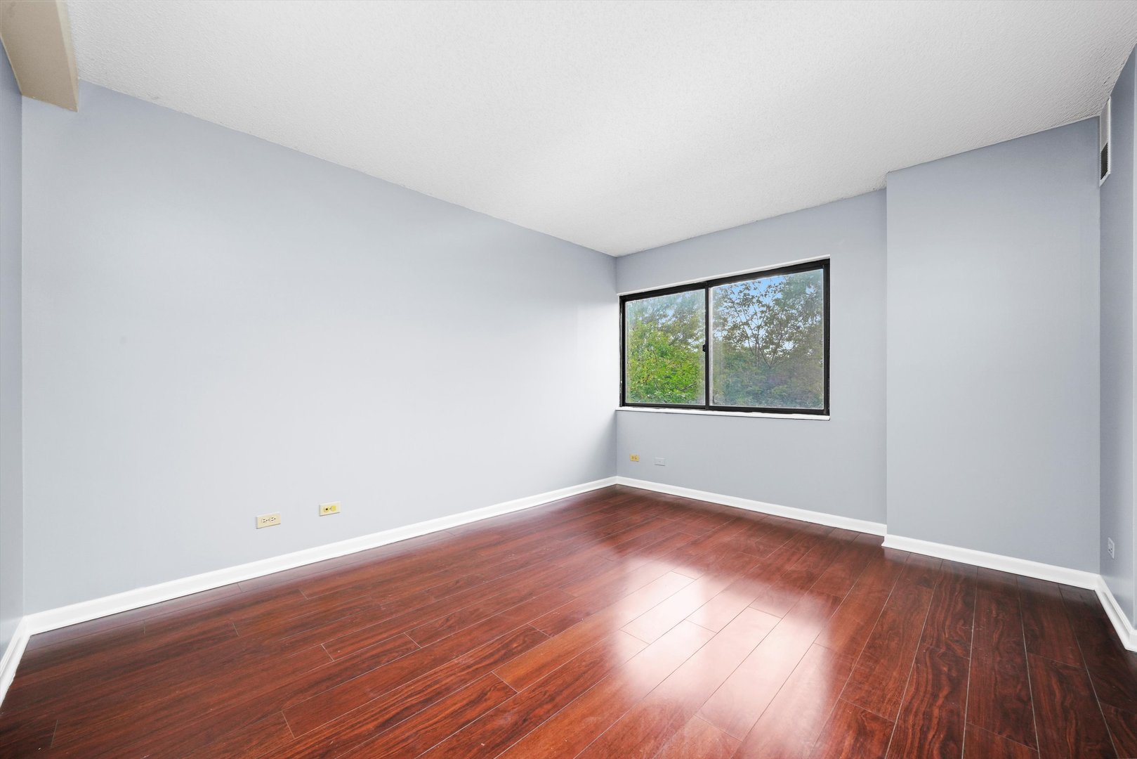 1800 Huntington Boulevard 208
