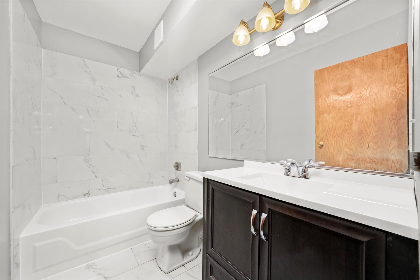 1800 Huntington Boulevard 208