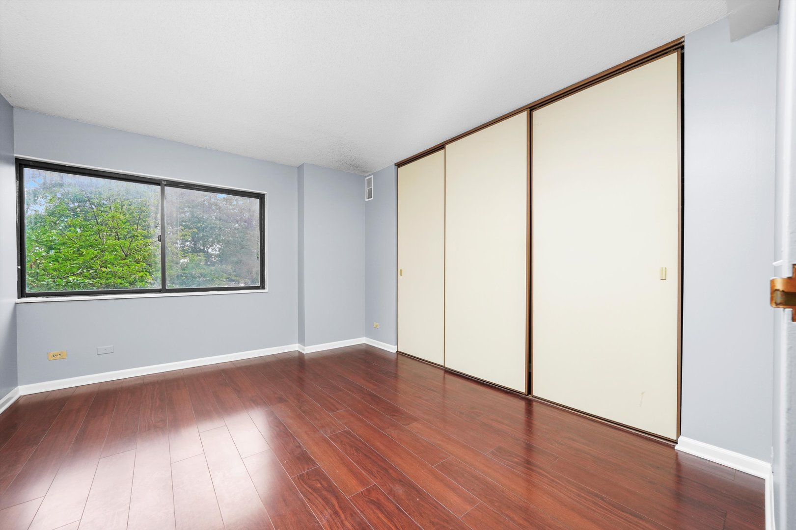 1800 Huntington Boulevard 208