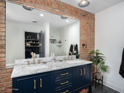 Tiny photo for 10800 S Kostner Avenue, Oak Lawn, IL 60453 (MLS # 12487324)
