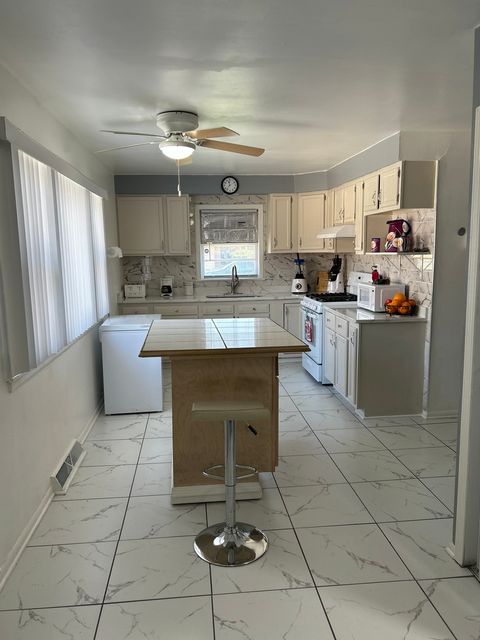 Tiny photo for 14622 Wabash Avenue, Dolton, IL 60419 (MLS # 12611249)