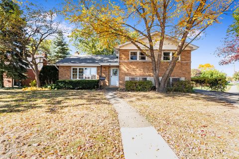 A home in Mount Prospect