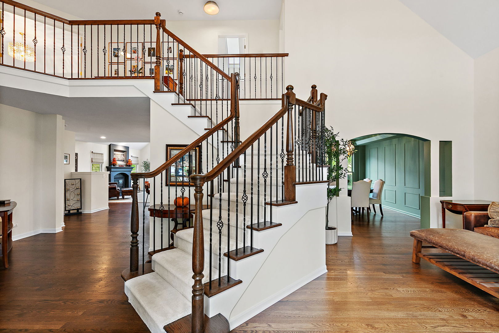 11 Lakeridge Court
