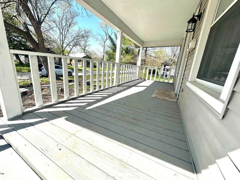 Tiny photo for 641 N HICKORY Street, Centralia, IL 62801 (MLS # EB457572)