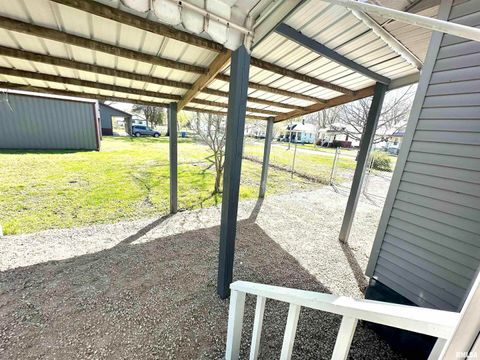 Tiny photo for 641 N HICKORY Street, Centralia, IL 62801 (MLS # EB457572)