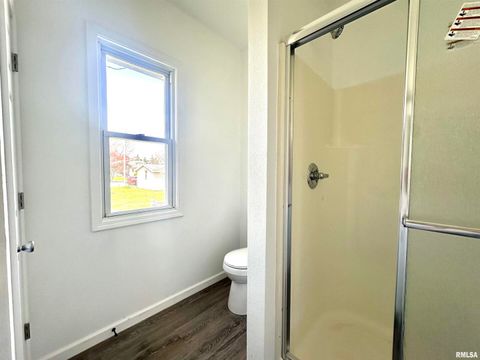 Tiny photo for 641 N HICKORY Street, Centralia, IL 62801 (MLS # EB457572)