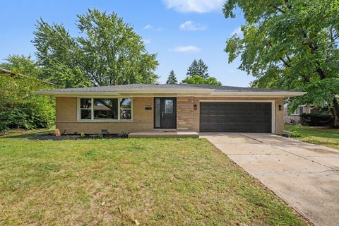 Photo of 16419 Kimbark Avenue, South Holland, IL 60473 (MLS # 12763485)