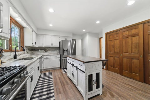 Tiny photo for 2357 Wyckwood Drive, Aurora, IL 60506 (MLS # 12626264)