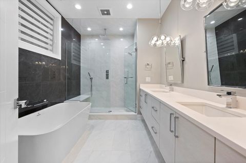 Tiny photo for 3330 N Clifton Avenue #1, Chicago, IL 60657 (MLS # 12514925)