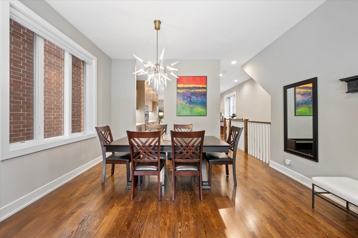 3330 N Clifton Avenue 1