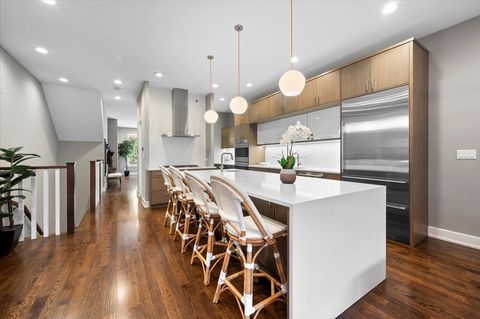 Tiny photo for 3330 N Clifton Avenue #1, Chicago, IL 60657 (MLS # 12514925)